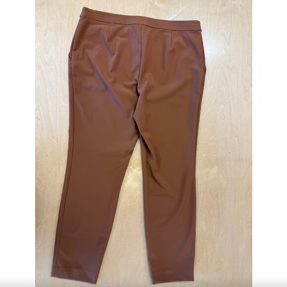 Theory - Pull on Stretch Cropped Pants - Picture 2 of 5